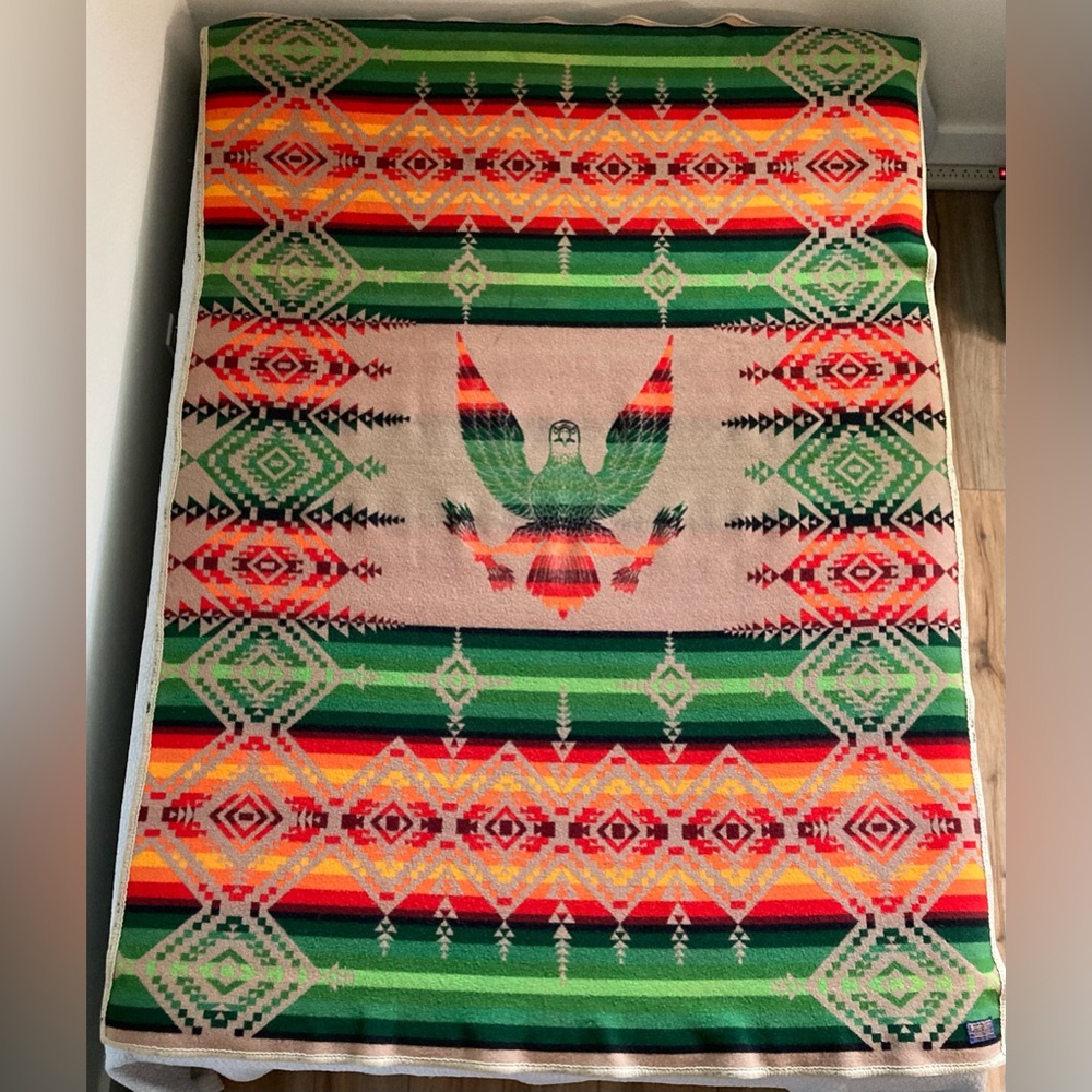 Pendleton Chief Eagle Blanket ~ Vintage ~